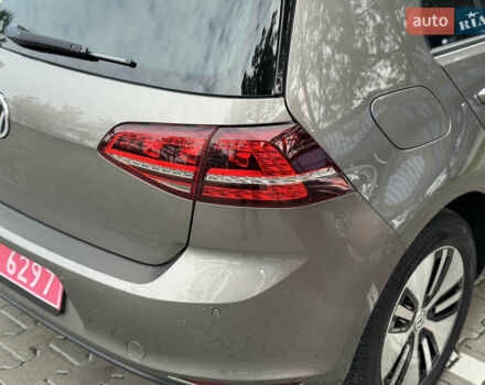 Серый Фольксваген e-Golf, объемом двигателя 0 л и пробегом 99 тыс. км за 9490 $, фото 10 на Automoto.ua