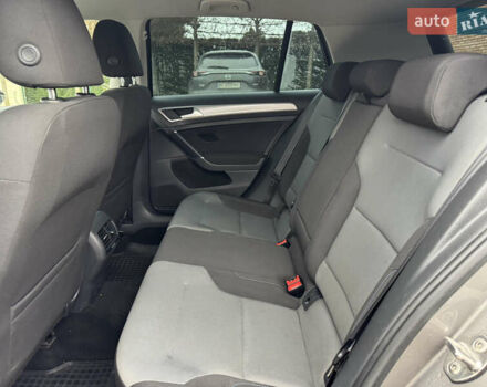 Серый Фольксваген e-Golf, объемом двигателя 0 л и пробегом 136 тыс. км за 7600 $, фото 10 на Automoto.ua