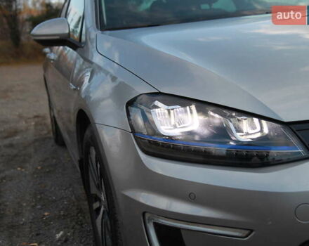 Серый Фольксваген e-Golf, объемом двигателя 0 л и пробегом 162 тыс. км за 8499 $, фото 57 на Automoto.ua