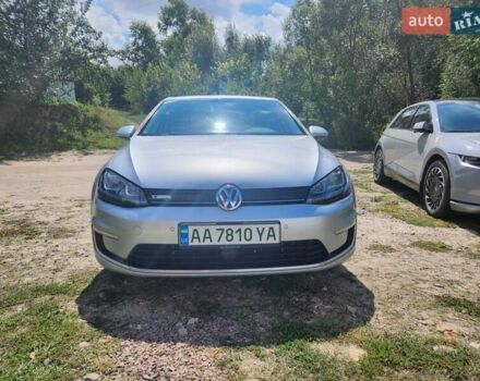 Серый Фольксваген e-Golf, объемом двигателя 0 л и пробегом 140 тыс. км за 11000 $, фото 1 на Automoto.ua