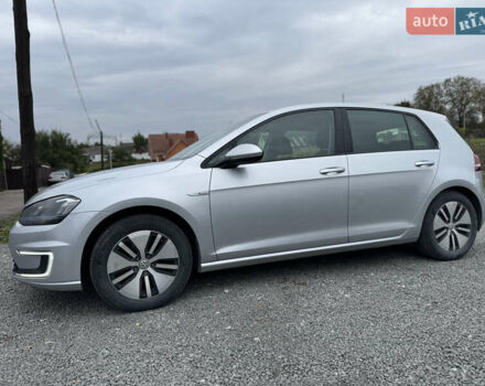 Серый Фольксваген e-Golf, объемом двигателя 0 л и пробегом 190 тыс. км за 8200 $, фото 1 на Automoto.ua