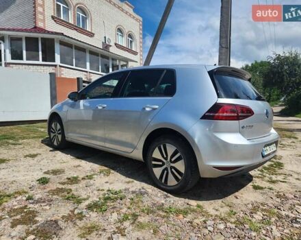 Серый Фольксваген e-Golf, объемом двигателя 0 л и пробегом 140 тыс. км за 11000 $, фото 7 на Automoto.ua