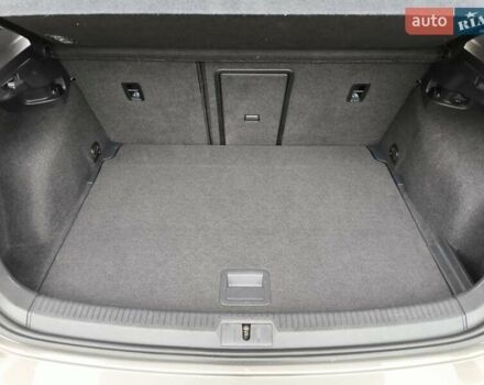 Сірий Фольксваген e-Golf, об'ємом двигуна 0 л та пробігом 104 тис. км за 9300 $, фото 17 на Automoto.ua