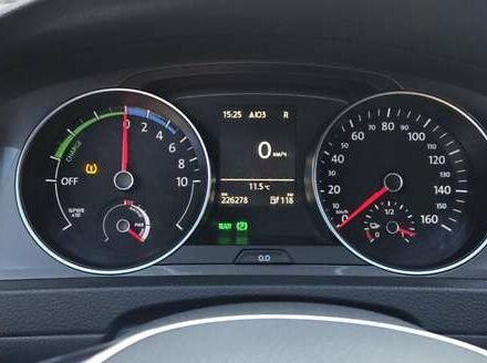 Сірий Фольксваген e-Golf, об'ємом двигуна 0 л та пробігом 226 тис. км за 7000 $, фото 18 на Automoto.ua