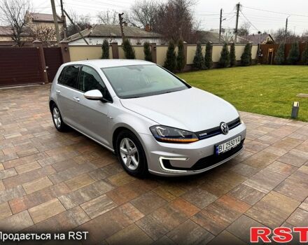 Серый Фольксваген e-Golf, объемом двигателя 0 л и пробегом 130 тыс. км за 9250 $, фото 2 на Automoto.ua