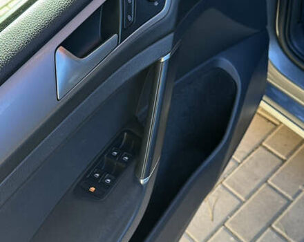 Серый Фольксваген e-Golf, объемом двигателя 0 л и пробегом 133 тыс. км за 8400 $, фото 19 на Automoto.ua