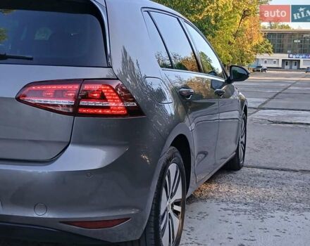 Серый Фольксваген e-Golf, объемом двигателя 0 л и пробегом 142 тыс. км за 9700 $, фото 16 на Automoto.ua