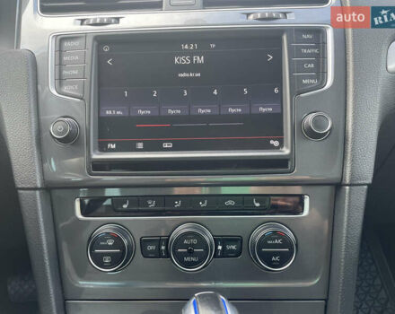 Фольксваген e-Golf 2015 в Кропивницком (Кировограде) на Automoto.ua Серый Фольксваген e-Golf, объемом двигателя 0 л и пробегом 131 тыс. км за 8800 $, фото 12 на Automoto.ua