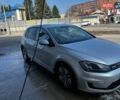 Серый Фольксваген e-Golf, объемом двигателя 0 л и пробегом 123 тыс. км за 7800 $, фото 1 на Automoto.ua