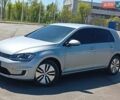 Серый Фольксваген e-Golf, объемом двигателя 0 л и пробегом 122 тыс. км за 9900 $, фото 5 на Automoto.ua