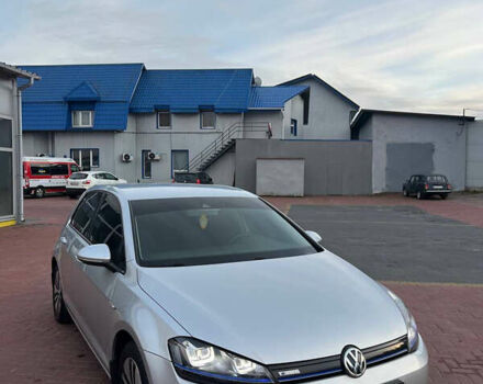 Серый Фольксваген e-Golf, объемом двигателя 0 л и пробегом 130 тыс. км за 8999 $, фото 10 на Automoto.ua