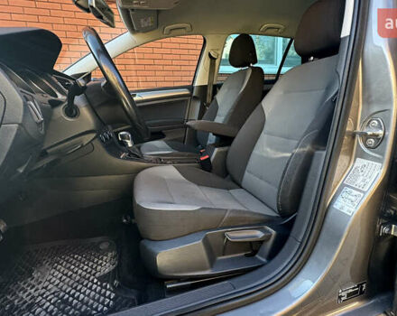 Серый Фольксваген e-Golf, объемом двигателя 0 л и пробегом 133 тыс. км за 8400 $, фото 21 на Automoto.ua