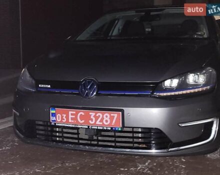Серый Фольксваген e-Golf, объемом двигателя 0 л и пробегом 128 тыс. км за 8650 $, фото 2 на Automoto.ua