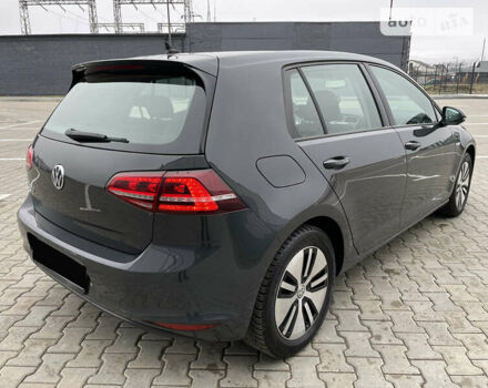 Серый Фольксваген e-Golf, объемом двигателя 0 л и пробегом 58 тыс. км за 16750 $, фото 6 на Automoto.ua