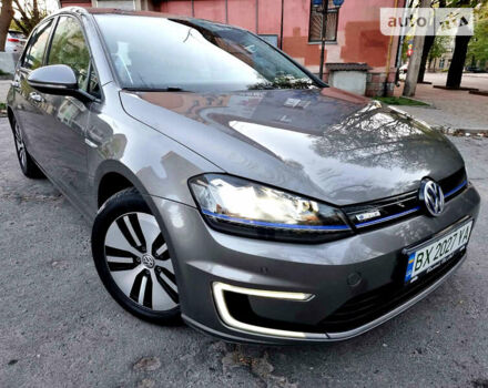 Сірий Фольксваген e-Golf, об'ємом двигуна 0 л та пробігом 130 тис. км за 11300 $, фото 1 на Automoto.ua