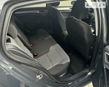 Сірий Фольксваген e-Golf, об'ємом двигуна 0 л та пробігом 121 тис. км за 9000 $, фото 24 на Automoto.ua