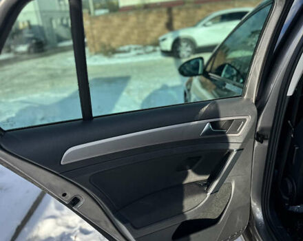 Серый Фольксваген e-Golf, объемом двигателя 0 л и пробегом 128 тыс. км за 8500 $, фото 6 на Automoto.ua