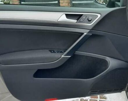 Серый Фольксваген e-Golf, объемом двигателя 0 л и пробегом 152 тыс. км за 8800 $, фото 28 на Automoto.ua