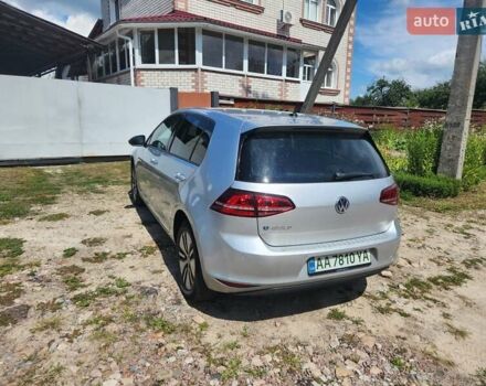 Серый Фольксваген e-Golf, объемом двигателя 0 л и пробегом 140 тыс. км за 11000 $, фото 6 на Automoto.ua