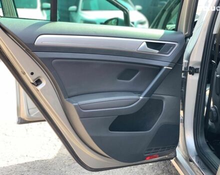 Серый Фольксваген e-Golf, объемом двигателя 0 л и пробегом 111 тыс. км за 9790 $, фото 17 на Automoto.ua