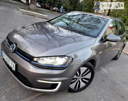 Сірий Фольксваген e-Golf, об'ємом двигуна 0 л та пробігом 130 тис. км за 11300 $, фото 4 на Automoto.ua