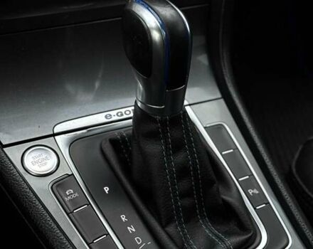 Сірий Фольксваген e-Golf, об'ємом двигуна 0 л та пробігом 111 тис. км за 7850 $, фото 37 на Automoto.ua