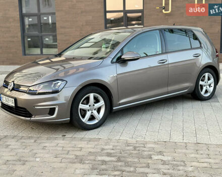 Сірий Фольксваген e-Golf, об'ємом двигуна 0 л та пробігом 106 тис. км за 10000 $, фото 2 на Automoto.ua