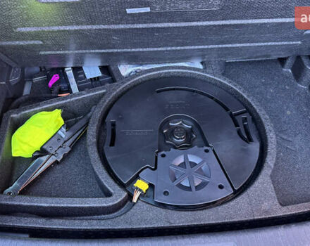 Серый Фольксваген e-Golf, объемом двигателя 0 л и пробегом 133 тыс. км за 8400 $, фото 10 на Automoto.ua