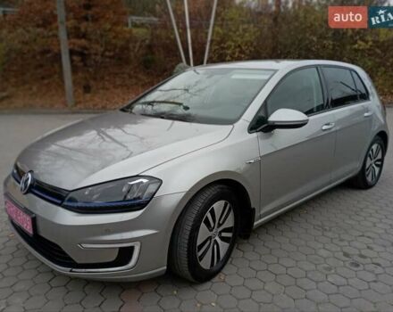 Серый Фольксваген e-Golf, объемом двигателя 0 л и пробегом 162 тыс. км за 8499 $, фото 6 на Automoto.ua