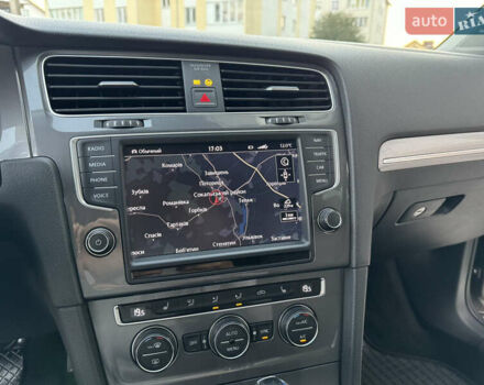 Сірий Фольксваген e-Golf, об'ємом двигуна 0 л та пробігом 106 тис. км за 10000 $, фото 33 на Automoto.ua