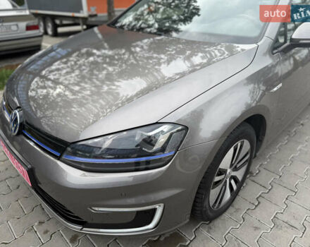 Серый Фольксваген e-Golf, объемом двигателя 0 л и пробегом 99 тыс. км за 9490 $, фото 27 на Automoto.ua