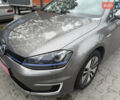 Серый Фольксваген e-Golf, объемом двигателя 0 л и пробегом 99 тыс. км за 9490 $, фото 27 на Automoto.ua