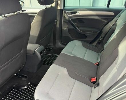 Серый Фольксваген e-Golf, объемом двигателя 0 л и пробегом 145 тыс. км за 8900 $, фото 7 на Automoto.ua