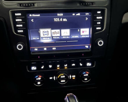 Серый Фольксваген e-Golf, объемом двигателя 0 л и пробегом 118 тыс. км за 8150 $, фото 6 на Automoto.ua