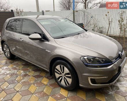 Сірий Фольксваген e-Golf, об'ємом двигуна 0 л та пробігом 160 тис. км за 9700 $, фото 7 на Automoto.ua