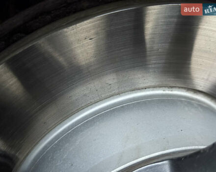 Серый Фольксваген e-Golf, объемом двигателя 0 л и пробегом 125 тыс. км за 9300 $, фото 24 на Automoto.ua