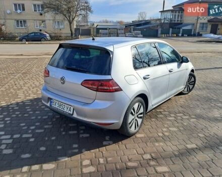 Серый Фольксваген e-Golf, объемом двигателя 0 л и пробегом 107 тыс. км за 9200 $, фото 4 на Automoto.ua