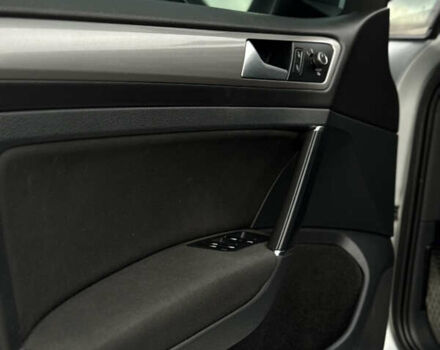 Сірий Фольксваген e-Golf, об'ємом двигуна 0 л та пробігом 111 тис. км за 8500 $, фото 34 на Automoto.ua