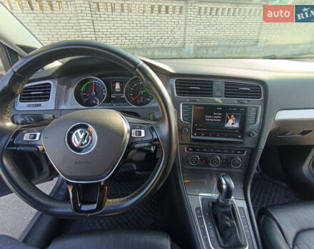 Серый Фольксваген e-Golf, объемом двигателя 0 л и пробегом 80 тыс. км за 8900 $, фото 14 на Automoto.ua