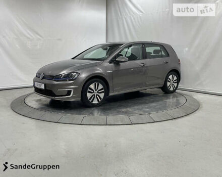 Серый Фольксваген e-Golf, объемом двигателя 0 л и пробегом 105 тыс. км за 9333 $, фото 1 на Automoto.ua