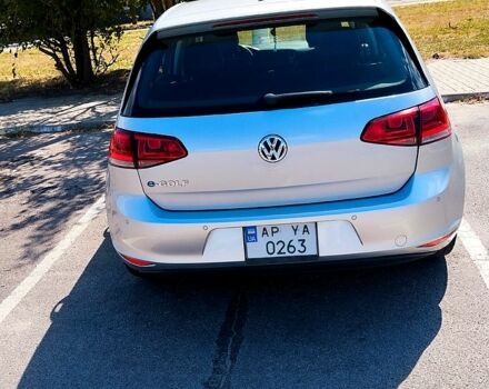 Серый Фольксваген e-Golf, объемом двигателя 0 л и пробегом 88 тыс. км за 12700 $, фото 8 на Automoto.ua
