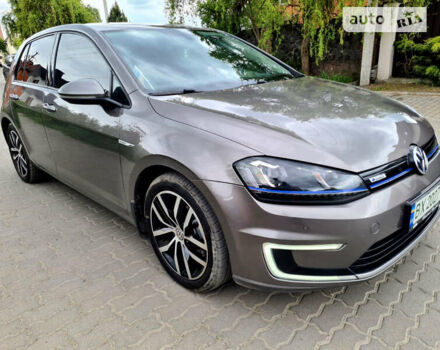 Серый Фольксваген e-Golf, объемом двигателя 0 л и пробегом 131 тыс. км за 11700 $, фото 5 на Automoto.ua