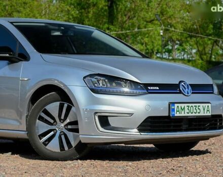 Серый Фольксваген e-Golf, объемом двигателя 0 л и пробегом 173 тыс. км за 9300 $, фото 2 на Automoto.ua