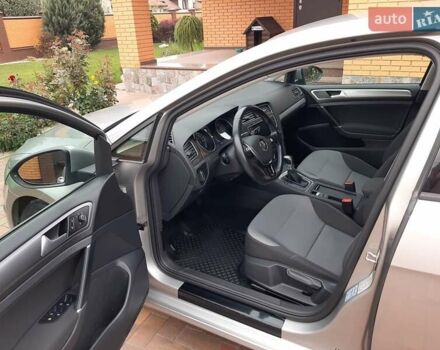 Сірий Фольксваген e-Golf, об'ємом двигуна 0 л та пробігом 97 тис. км за 9500 $, фото 8 на Automoto.ua