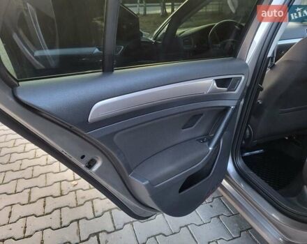 Сірий Фольксваген e-Golf, об'ємом двигуна 0 л та пробігом 154 тис. км за 9300 $, фото 113 на Automoto.ua