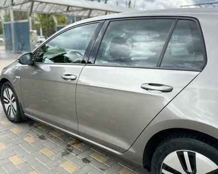 Сірий Фольксваген e-Golf, об'ємом двигуна 0 л та пробігом 141 тис. км за 9799 $, фото 3 на Automoto.ua