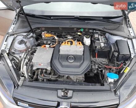 Сірий Фольксваген e-Golf, об'ємом двигуна 0 л та пробігом 97 тис. км за 9500 $, фото 19 на Automoto.ua