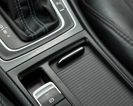 Сірий Фольксваген e-Golf, об'ємом двигуна 0 л та пробігом 111 тис. км за 7850 $, фото 36 на Automoto.ua