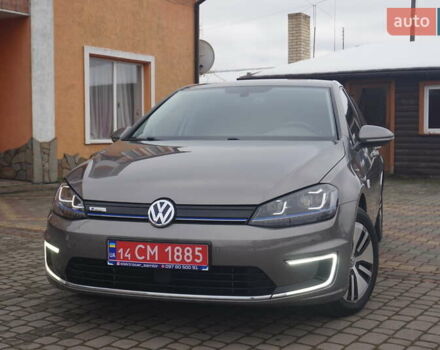 Серый Фольксваген e-Golf, объемом двигателя 0 л и пробегом 96 тыс. км за 8500 $, фото 2 на Automoto.ua