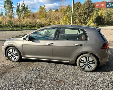 Серый Фольксваген e-Golf, объемом двигателя 0 л и пробегом 131 тыс. км за 8200 $, фото 9 на Automoto.ua